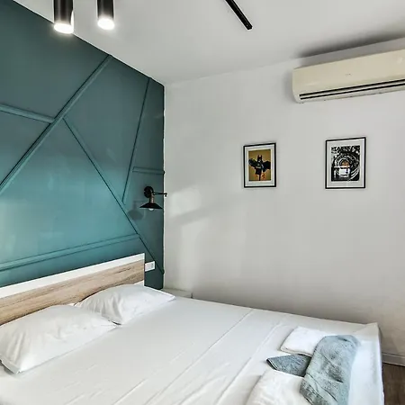 Flats With Parking Appartement