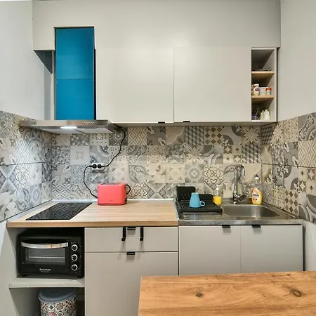 Flats With Parking Apartment *