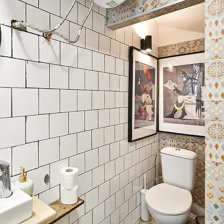 Flats With Parking * Warna