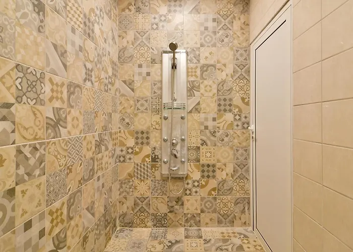 Flats With Parking アパート