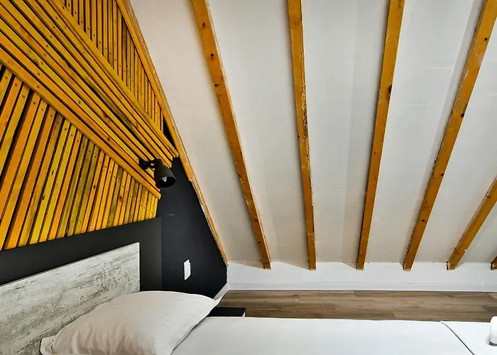 Flats With Parking アパート